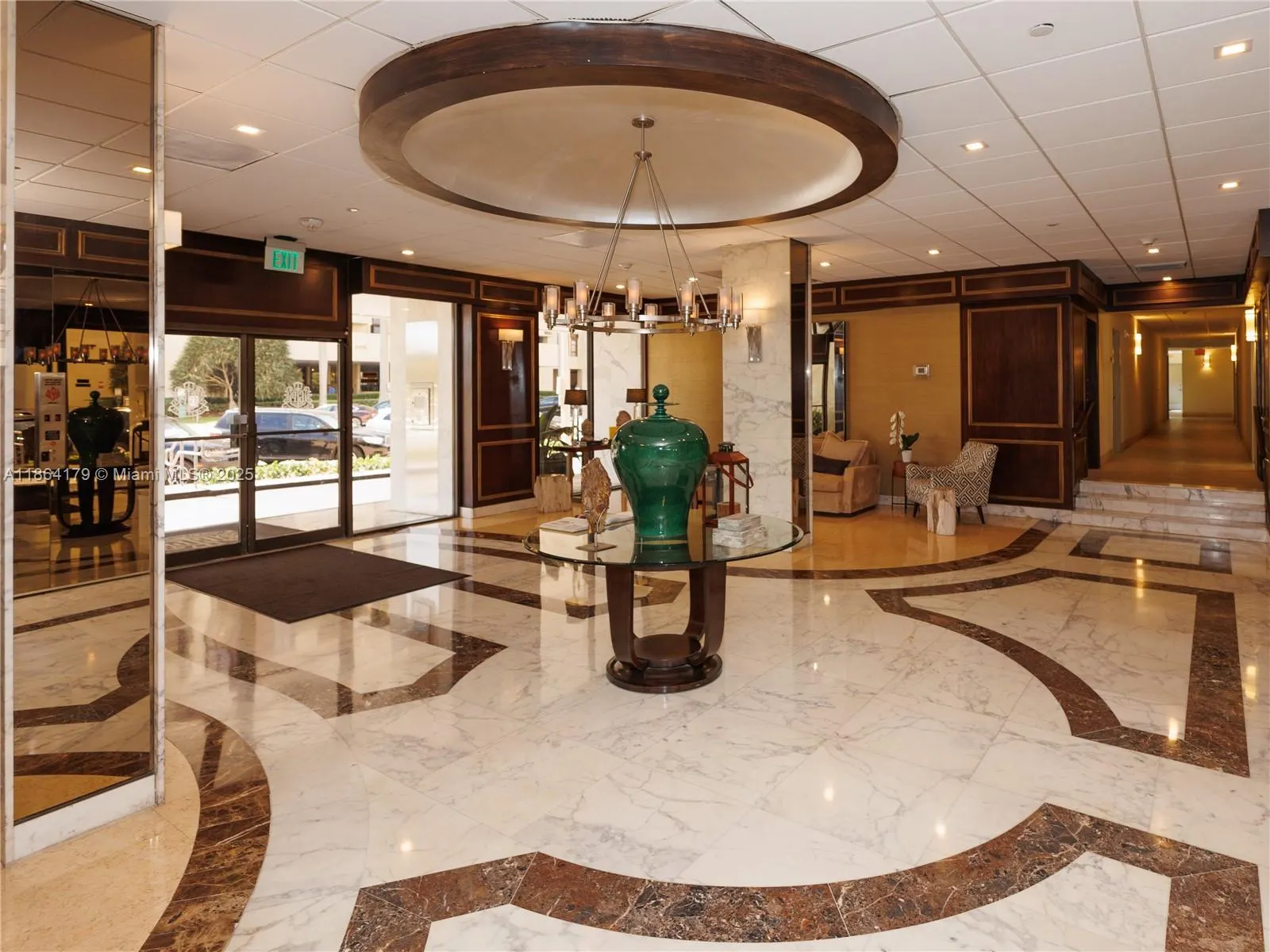 625 Biltmore Way, #203