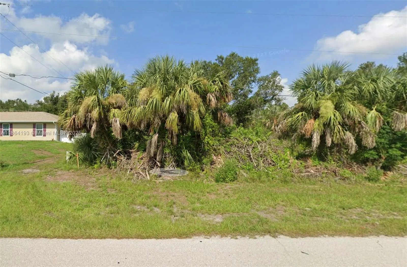 210 N Bonita Ln