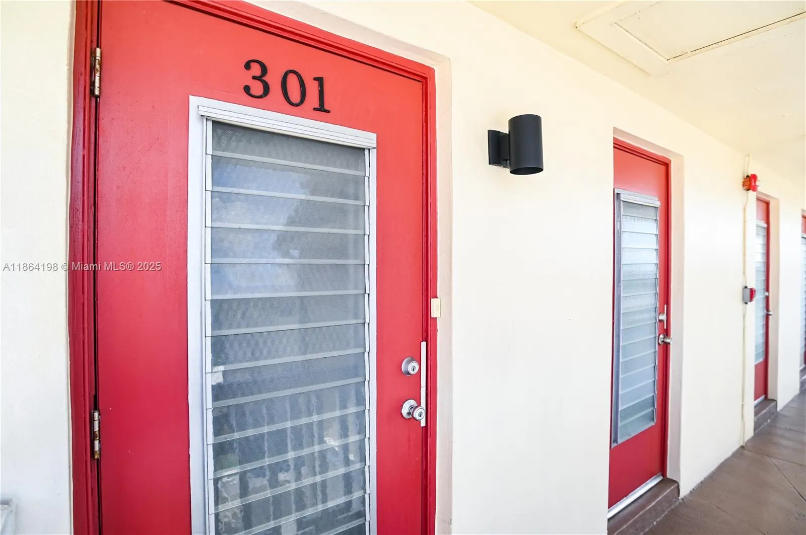 4441 NW 16th St, #J301