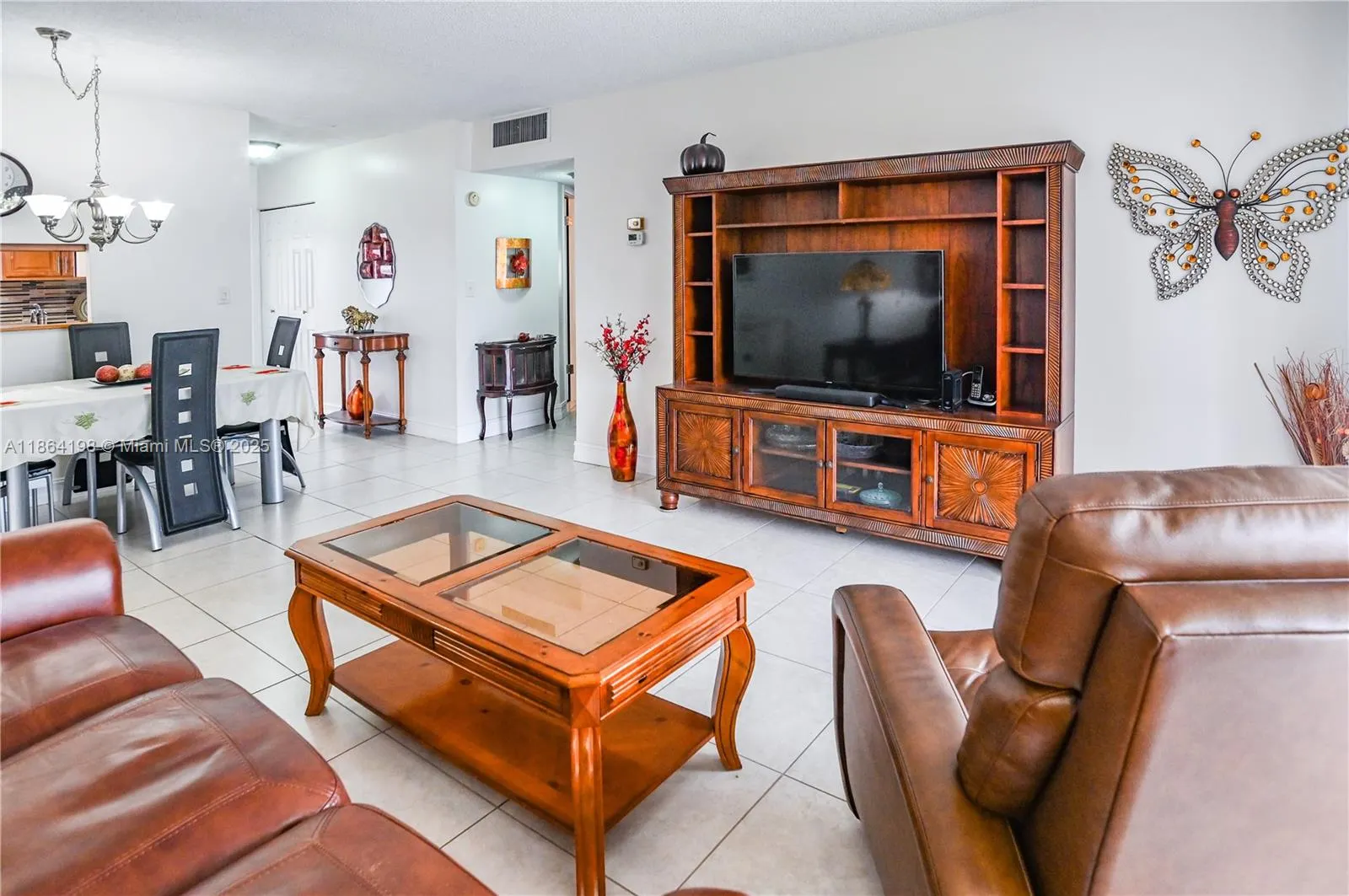 4441 NW 16th St, #J301
