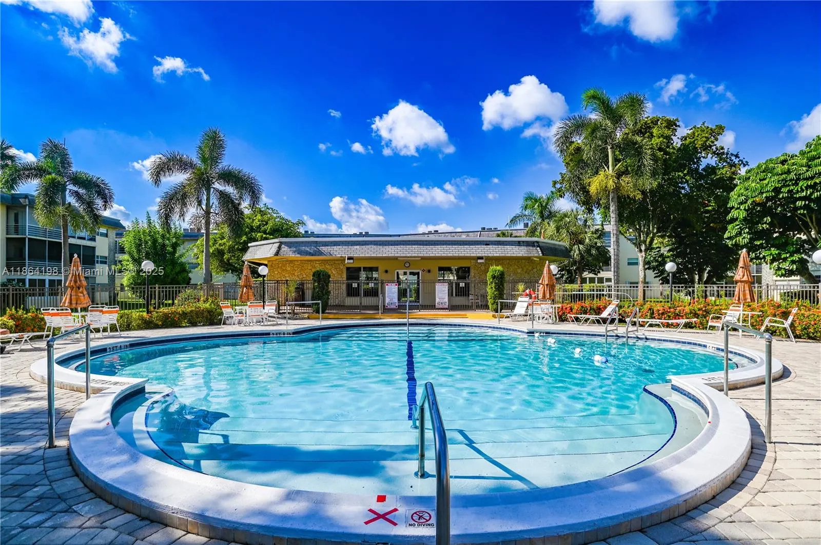 4441 NW 16th St, #J301