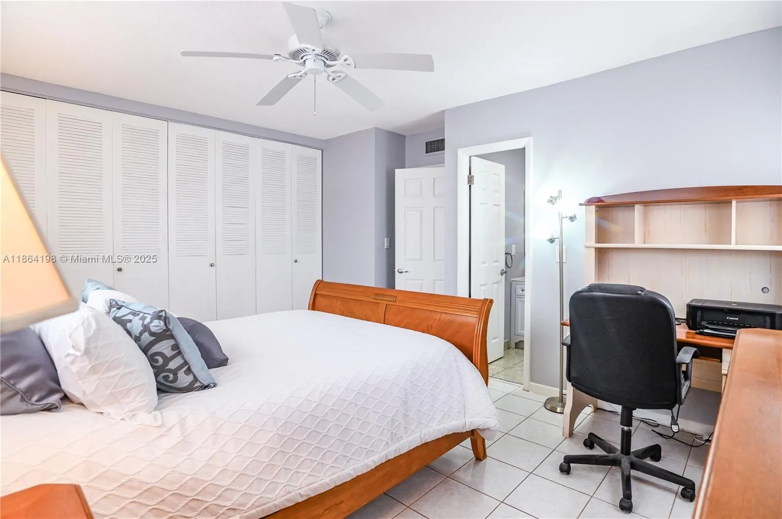 4441 NW 16th St, #J301