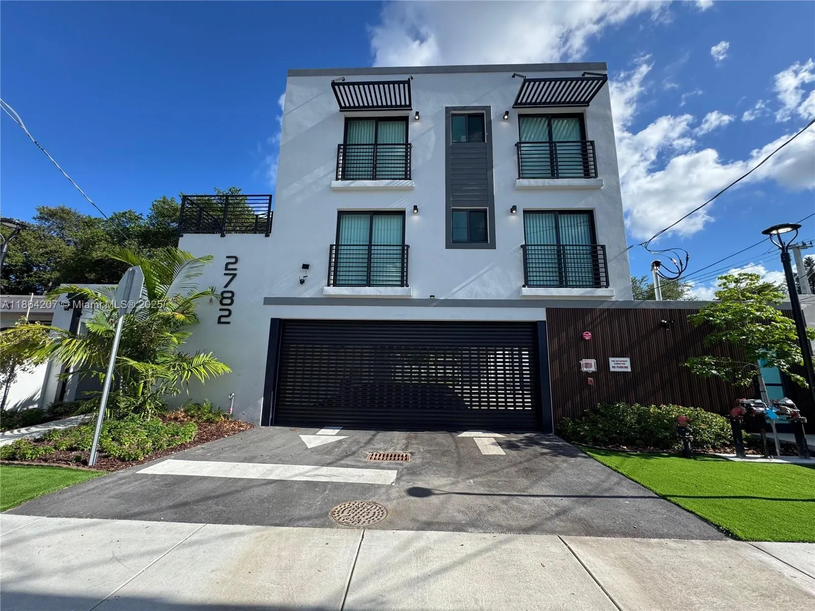 2782 NW 46th St