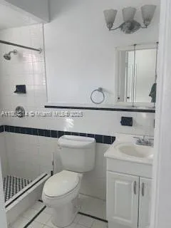 1537 SW 1 ST, ##2