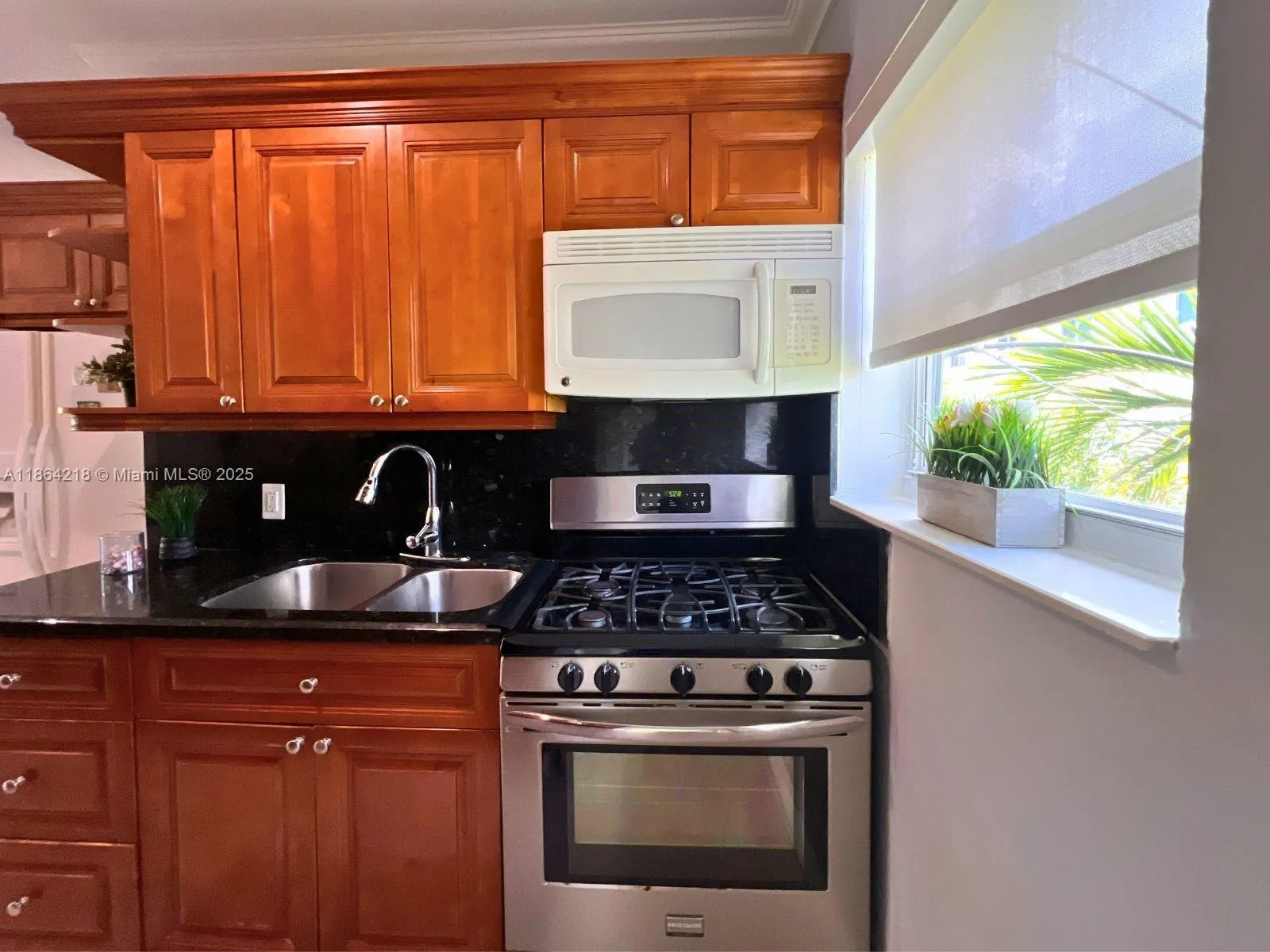 10072 E Bay Harbor Dr, #72C