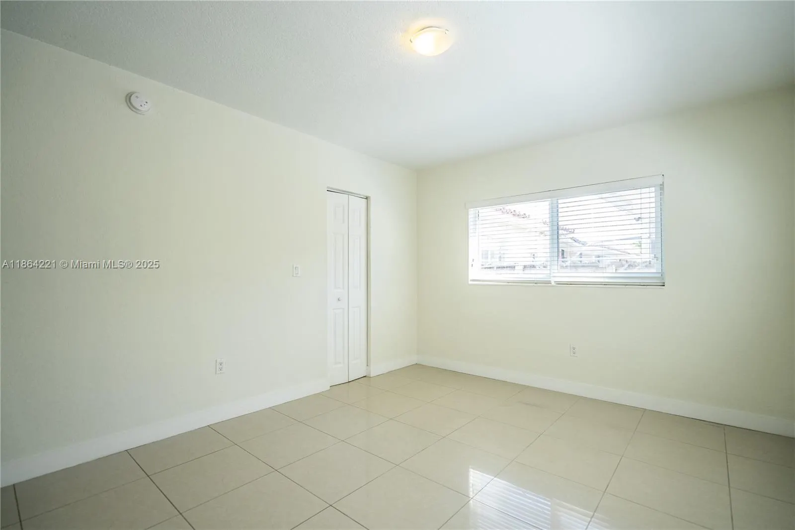 1940 Biarritz Dr, #5