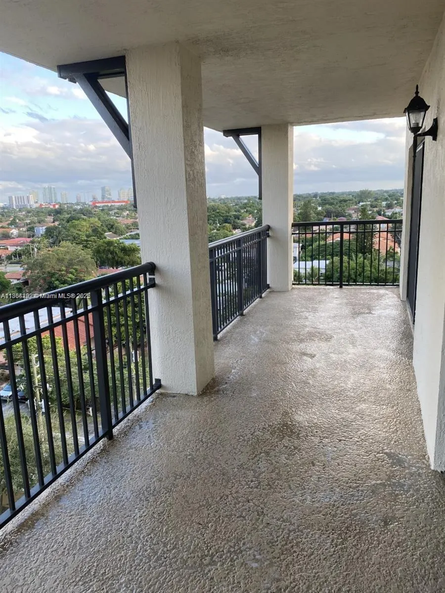 3530 SW 22nd St, #913