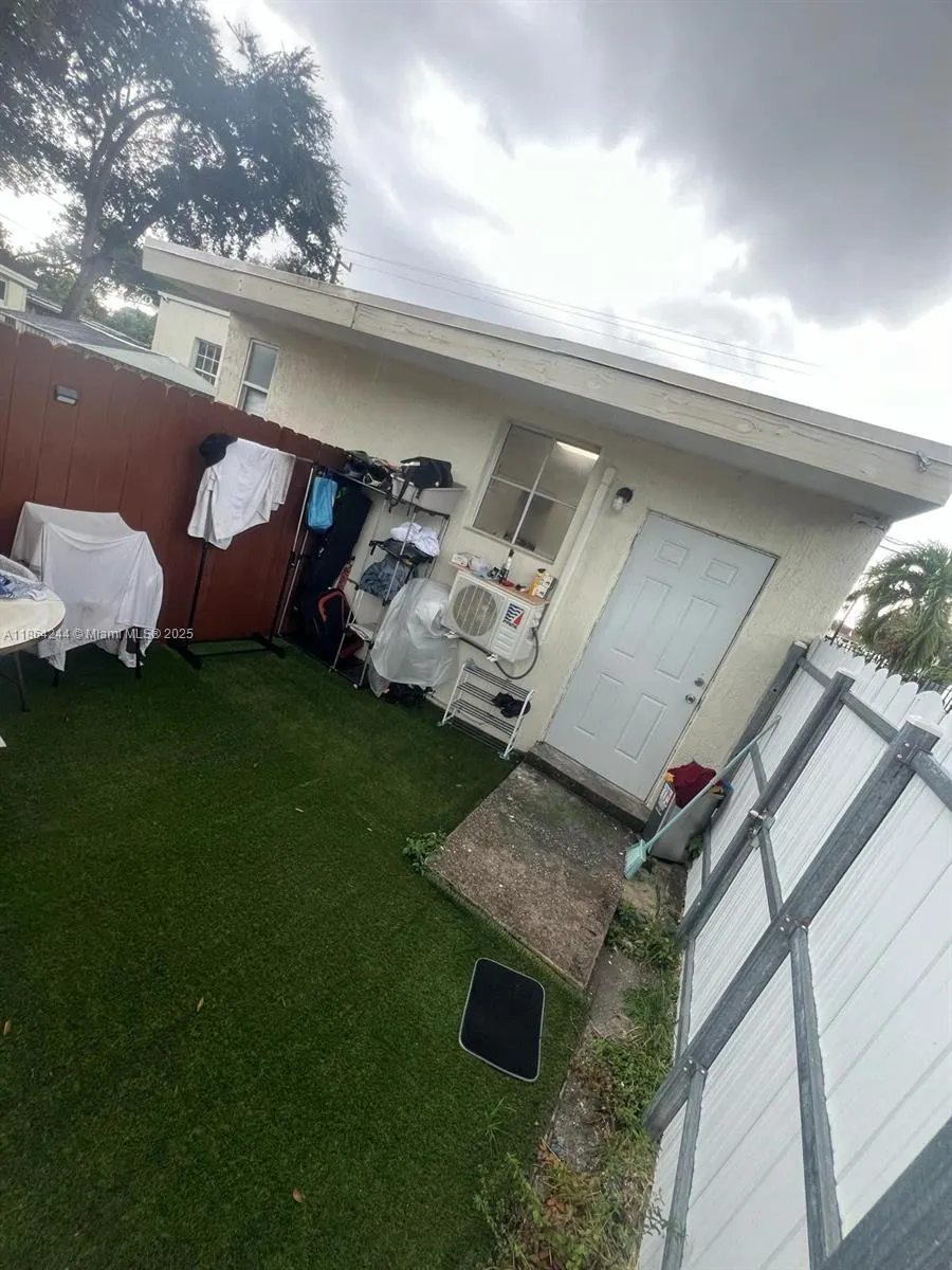 1994 NW 47th Ter, #B