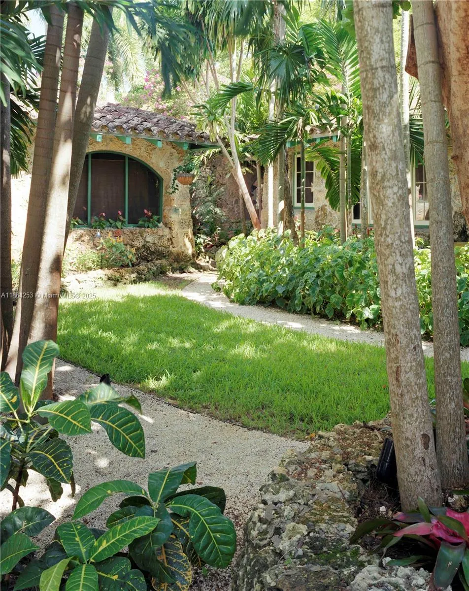1301 Milan Ave Cottage 1-4