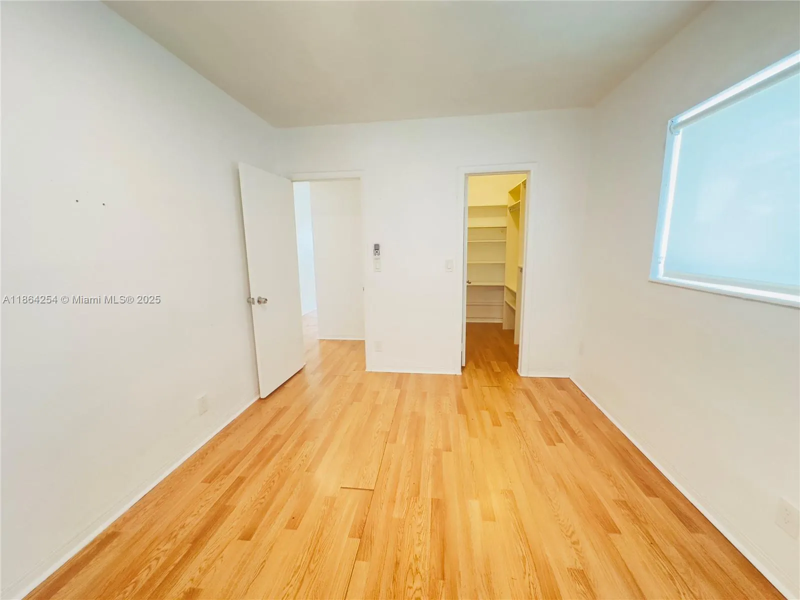 455 Golden Isles Dr, #210