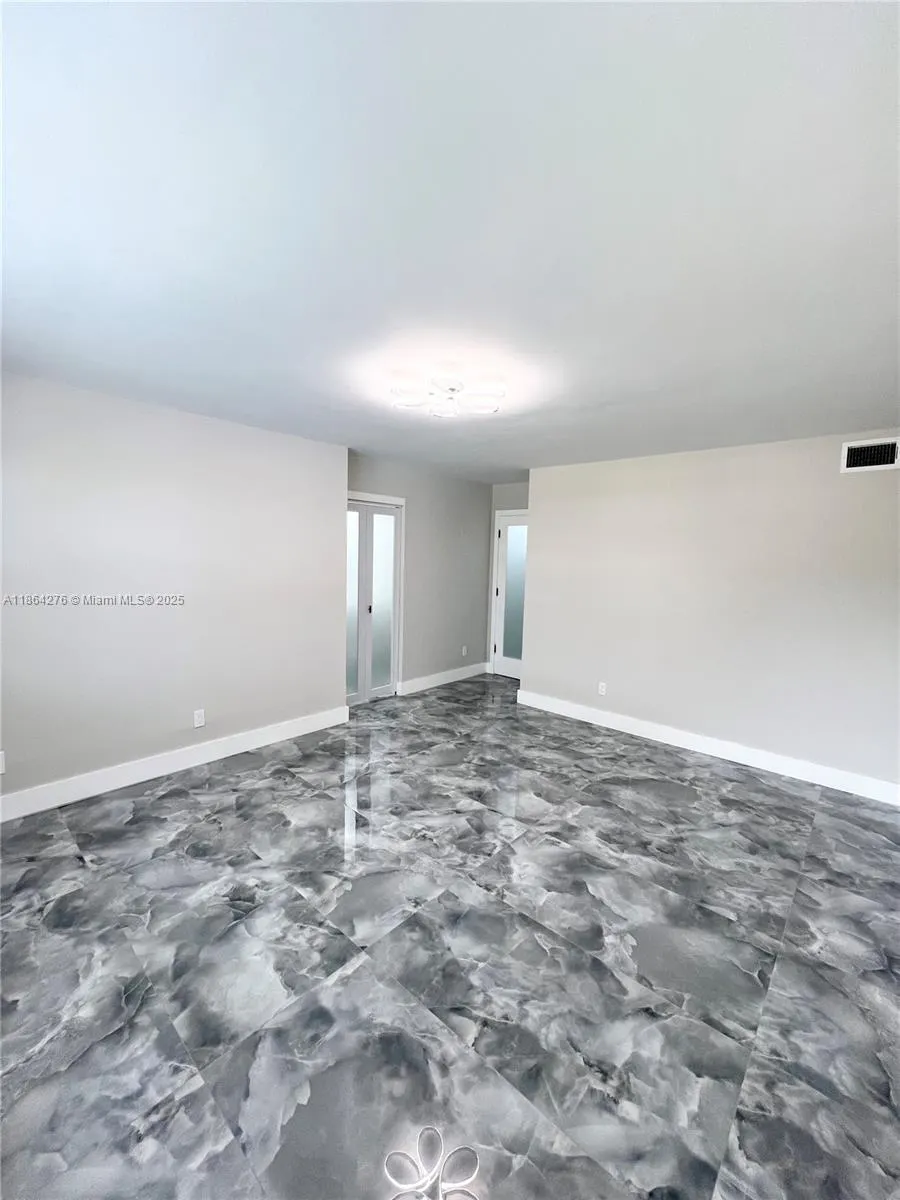 4930 E Sabal Palm Blvd, #206