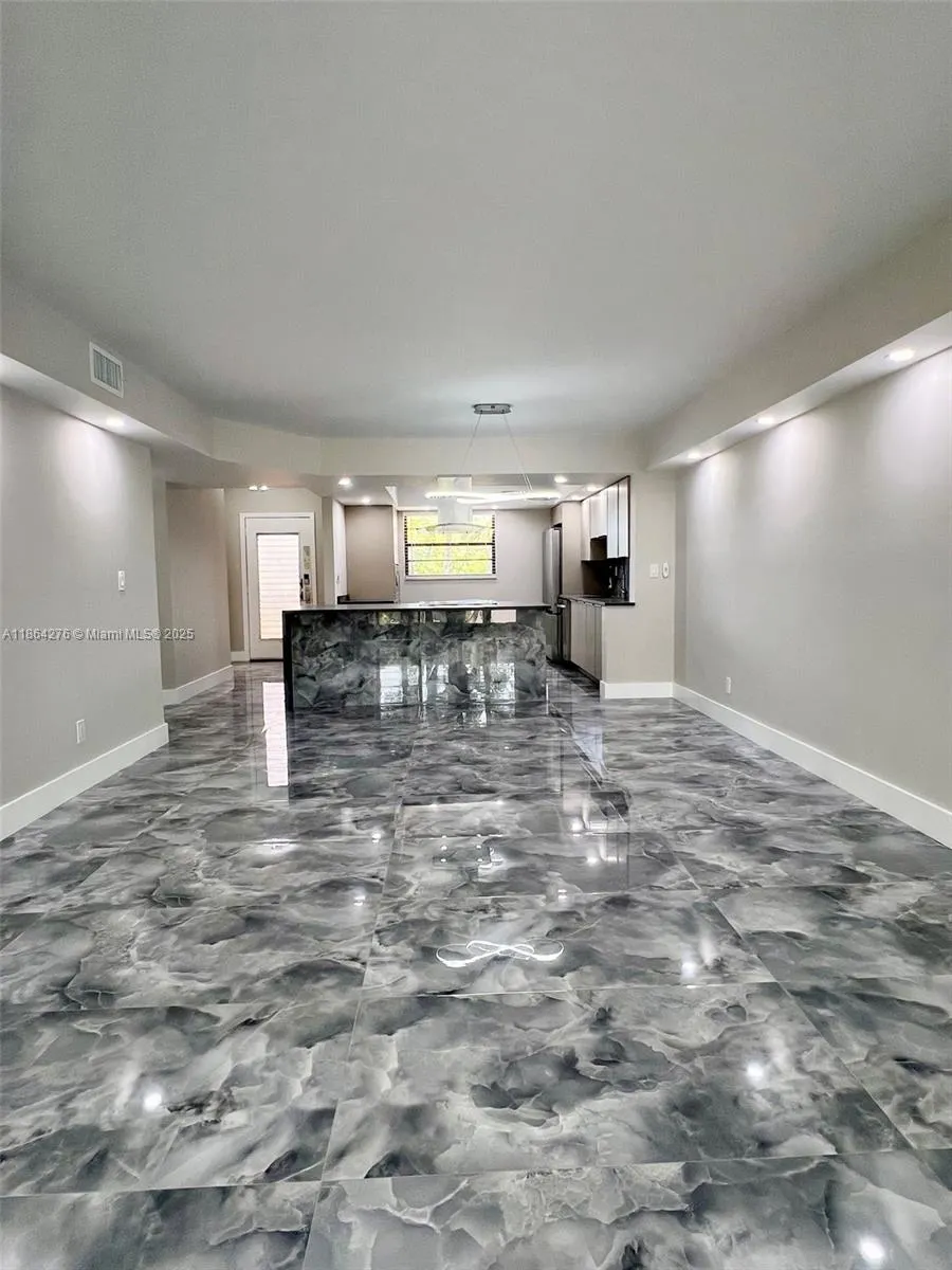 4930 E Sabal Palm Blvd, #206