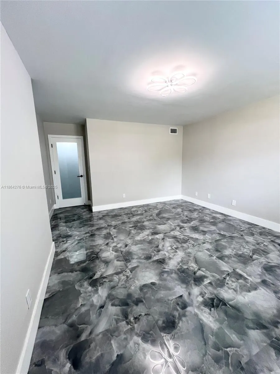 4930 E Sabal Palm Blvd, #206