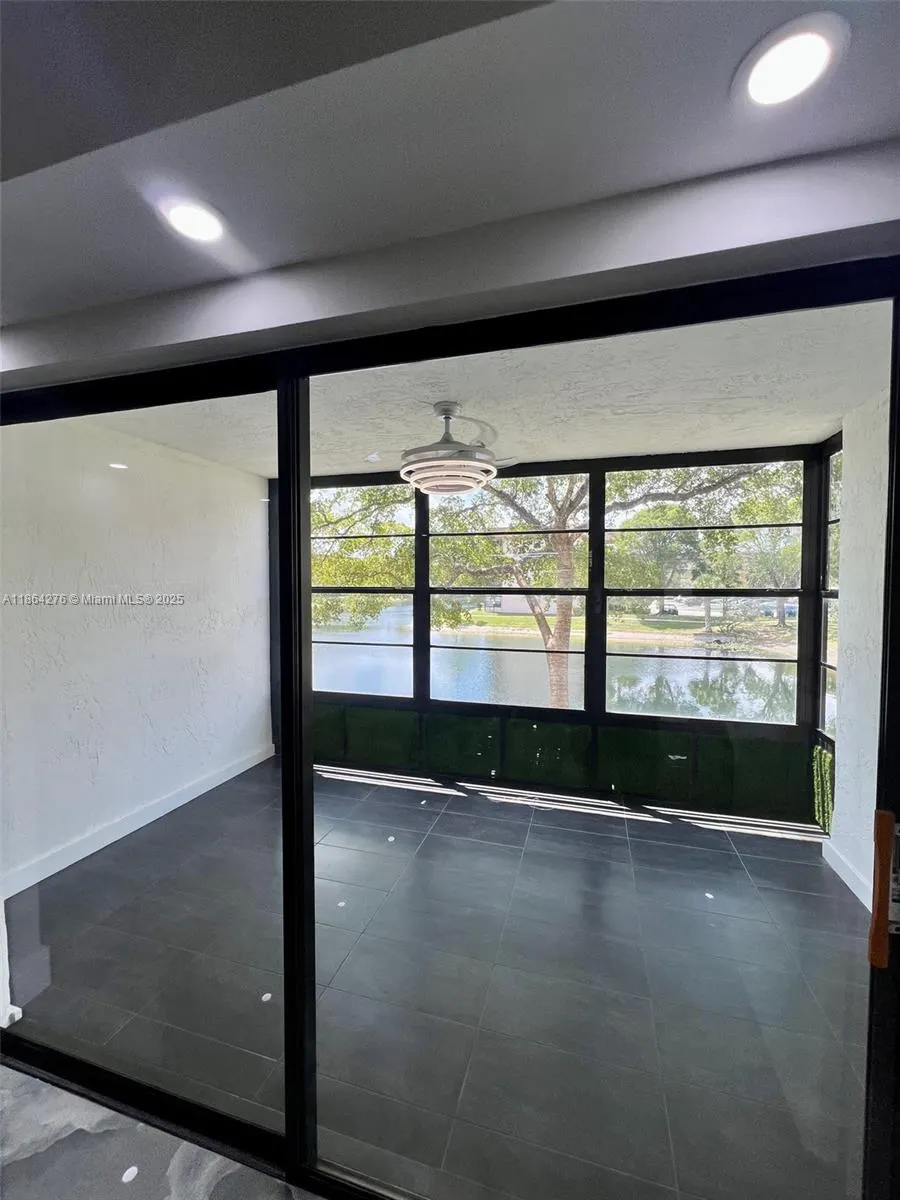 4930 E Sabal Palm Blvd, #206