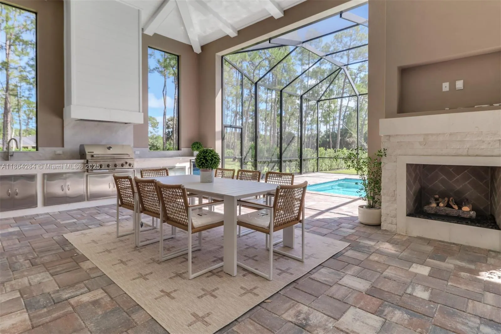 4987 Mahogany Ridge Dr