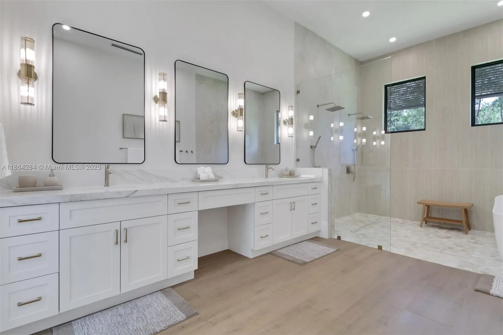 4987 Mahogany Ridge Dr