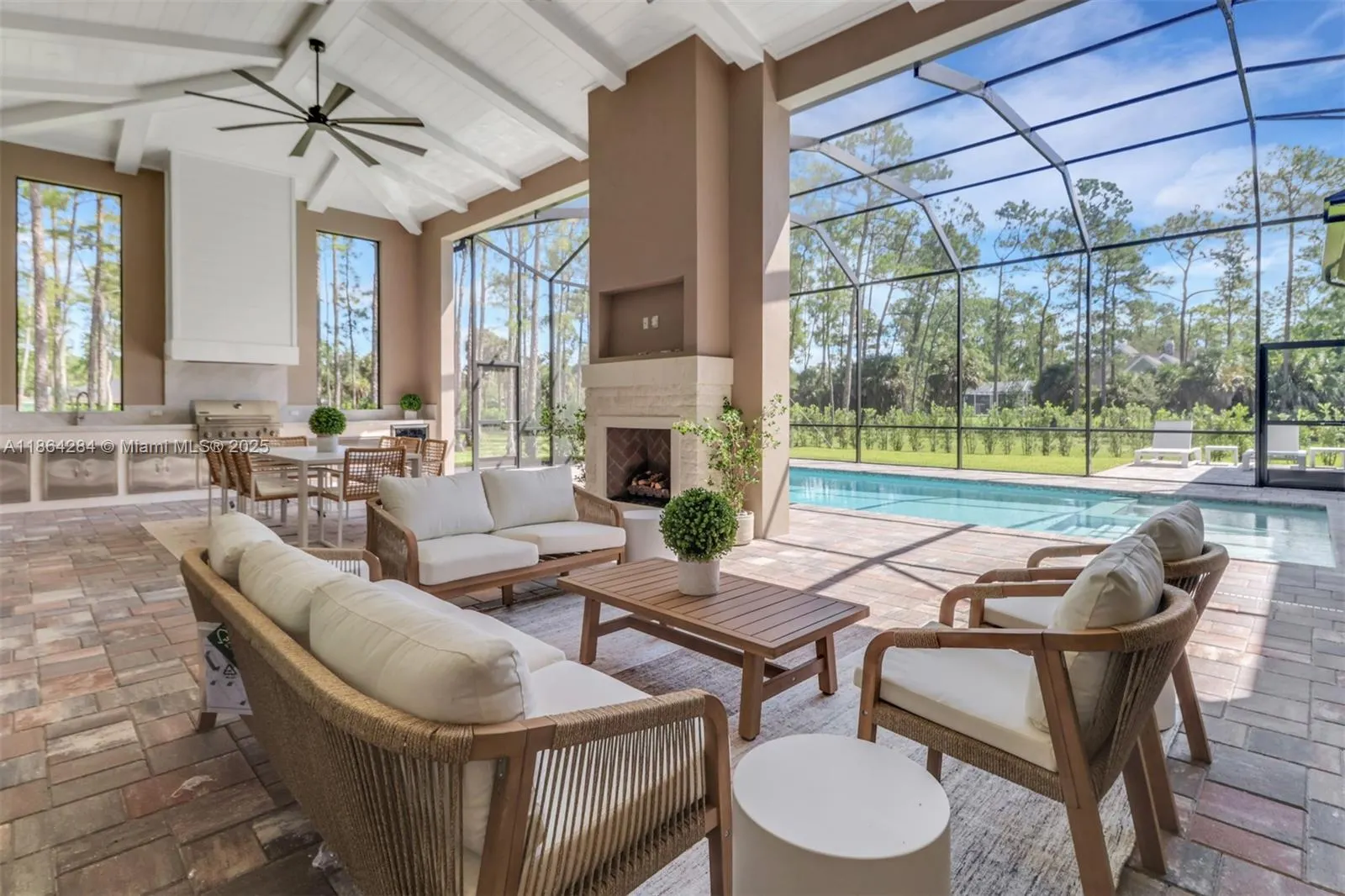 4987 Mahogany Ridge Dr