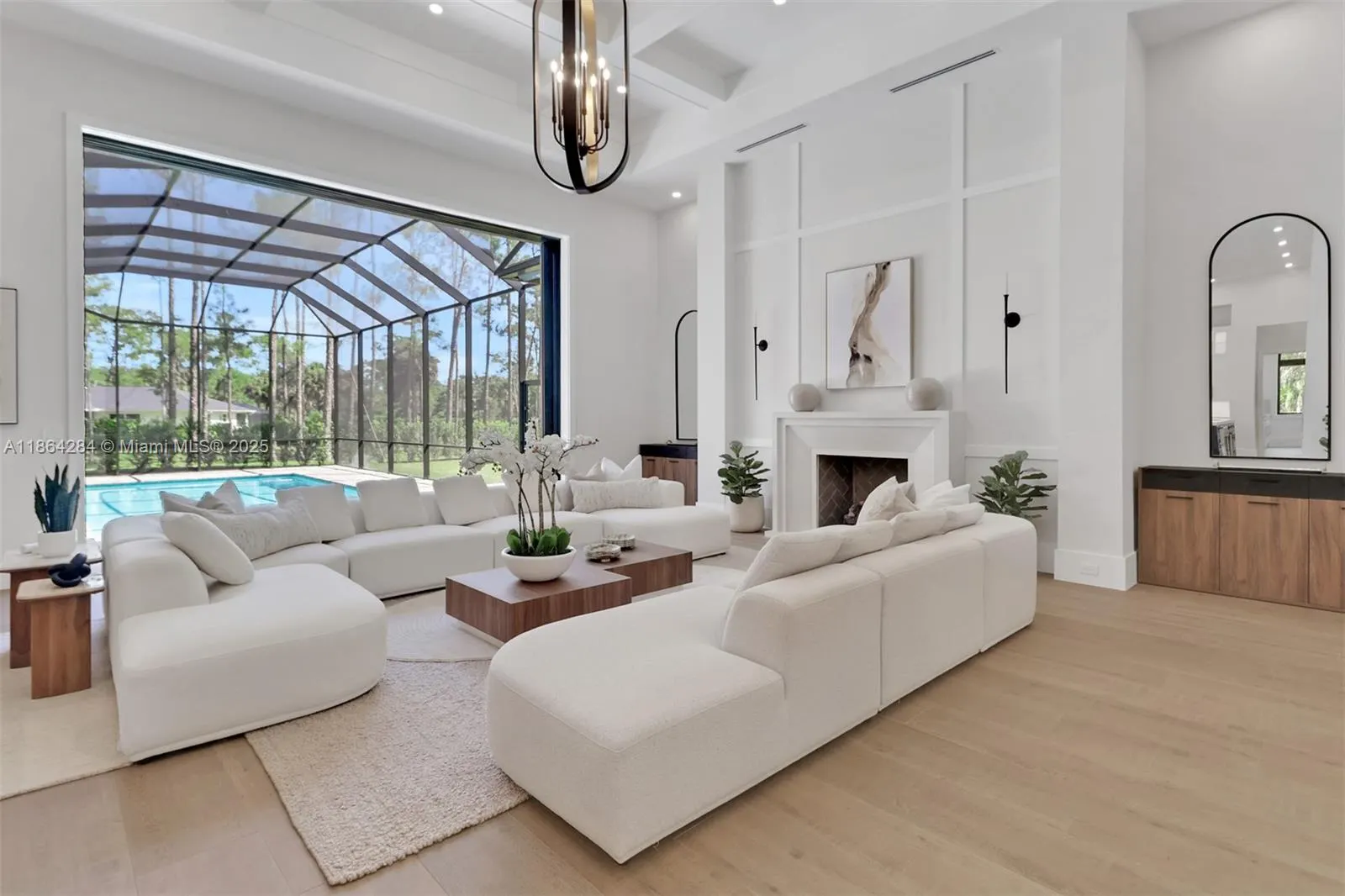 4987 Mahogany Ridge Dr