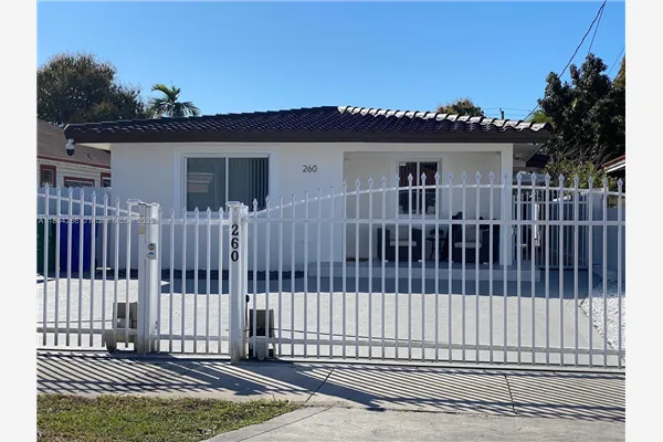 260 NW 57th Ct