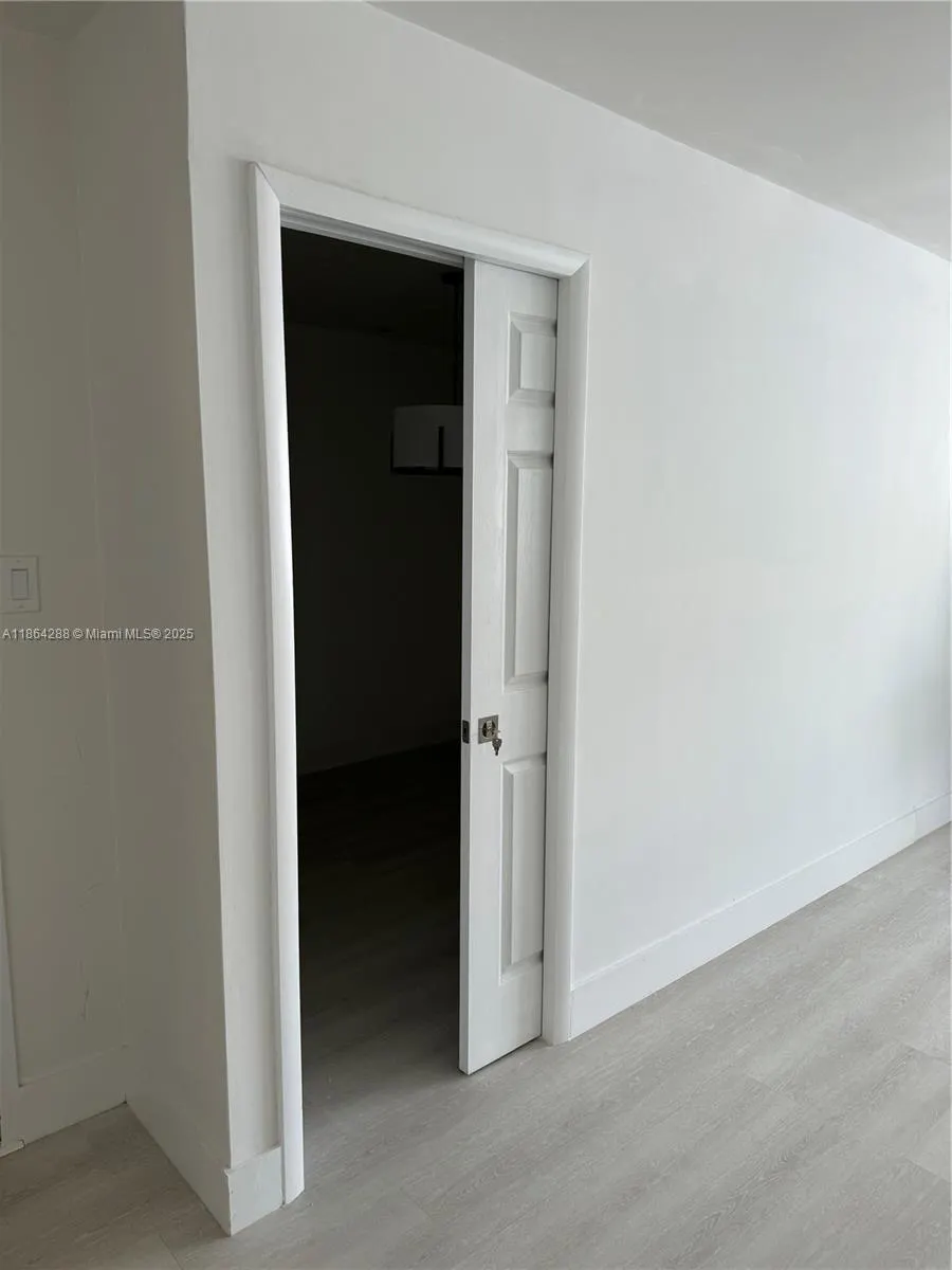 18071 Biscayne Blvd, #1704