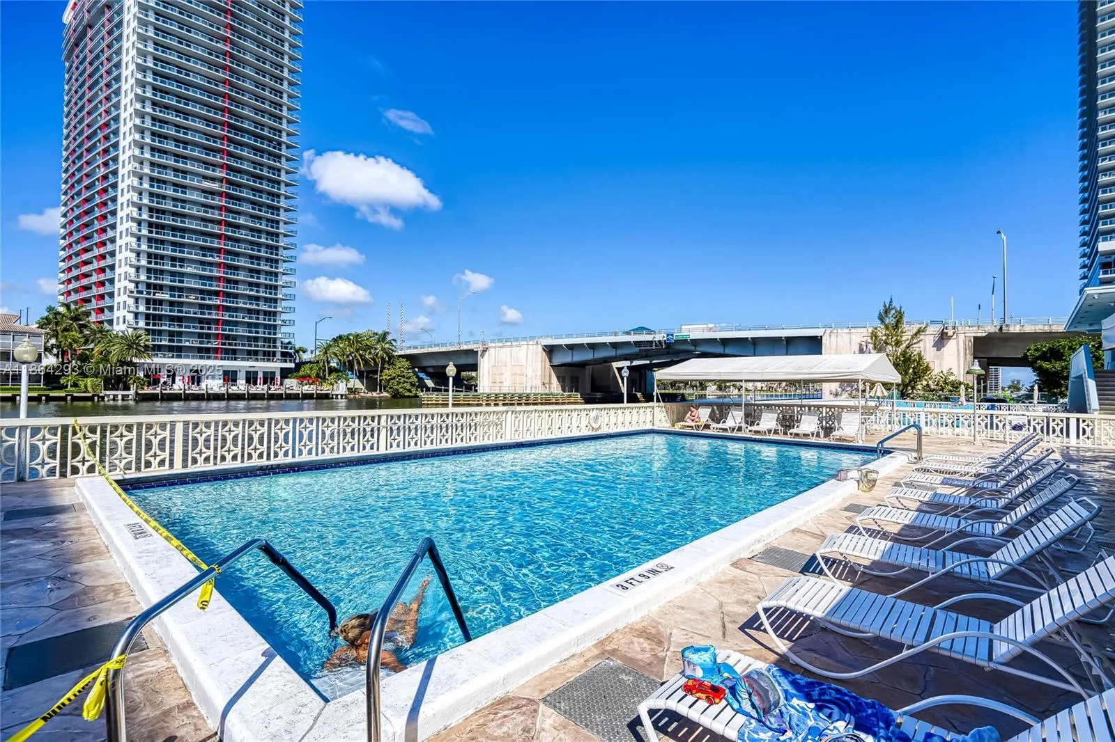 1825 S Ocean Dr, #1