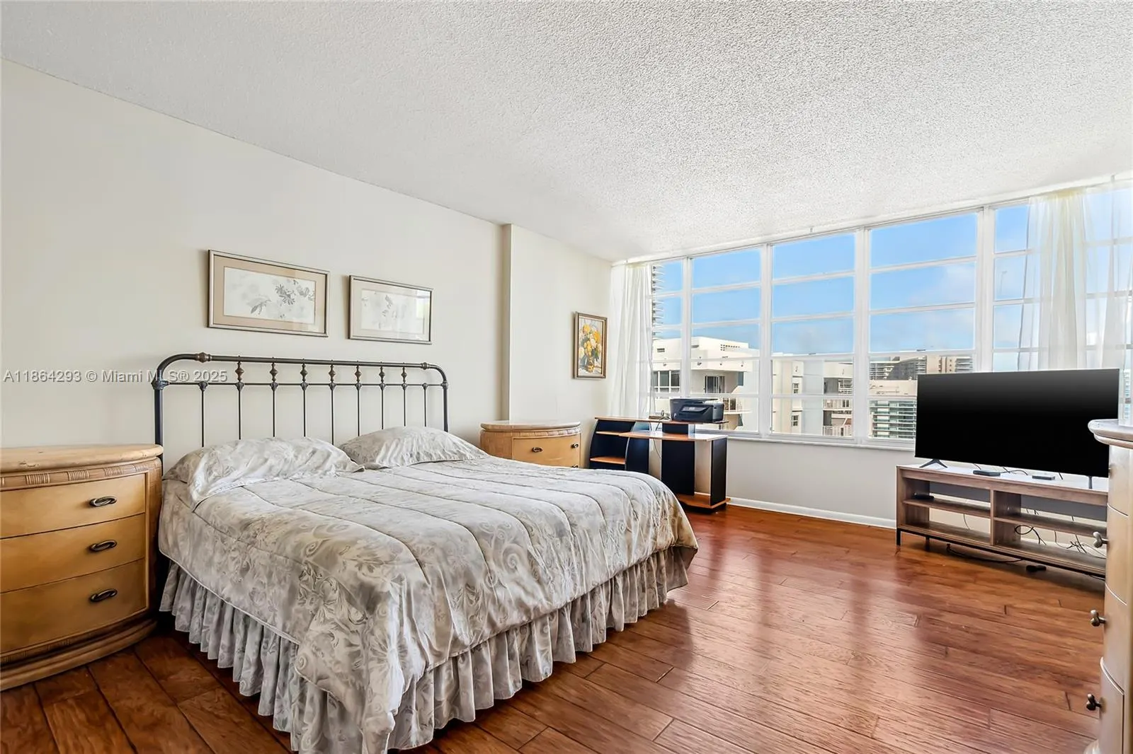 1825 S Ocean Dr, #1