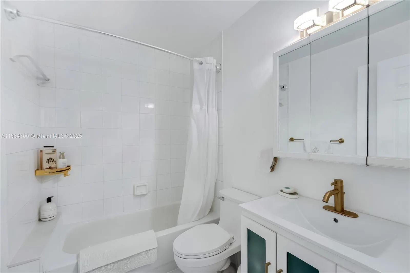 5601 Collins Ave, #M5