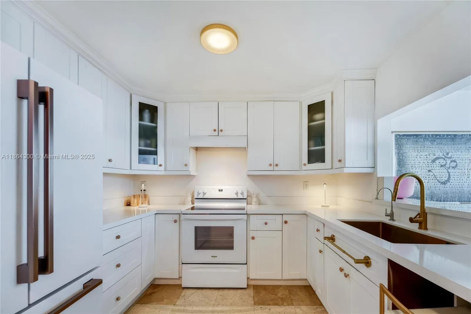 5601 Collins Ave, #M5