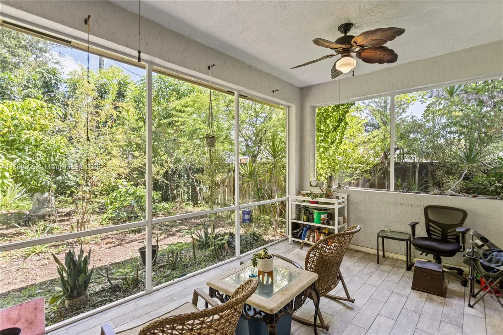 228 SW 4th St