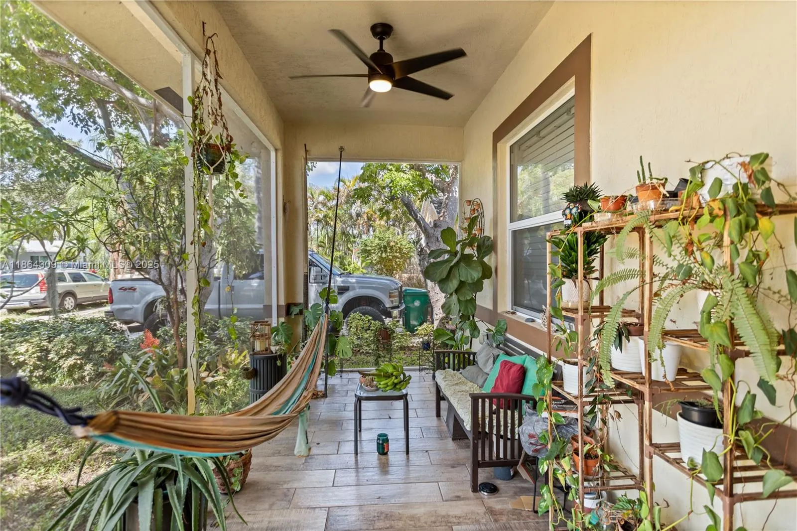 228 SW 4th St