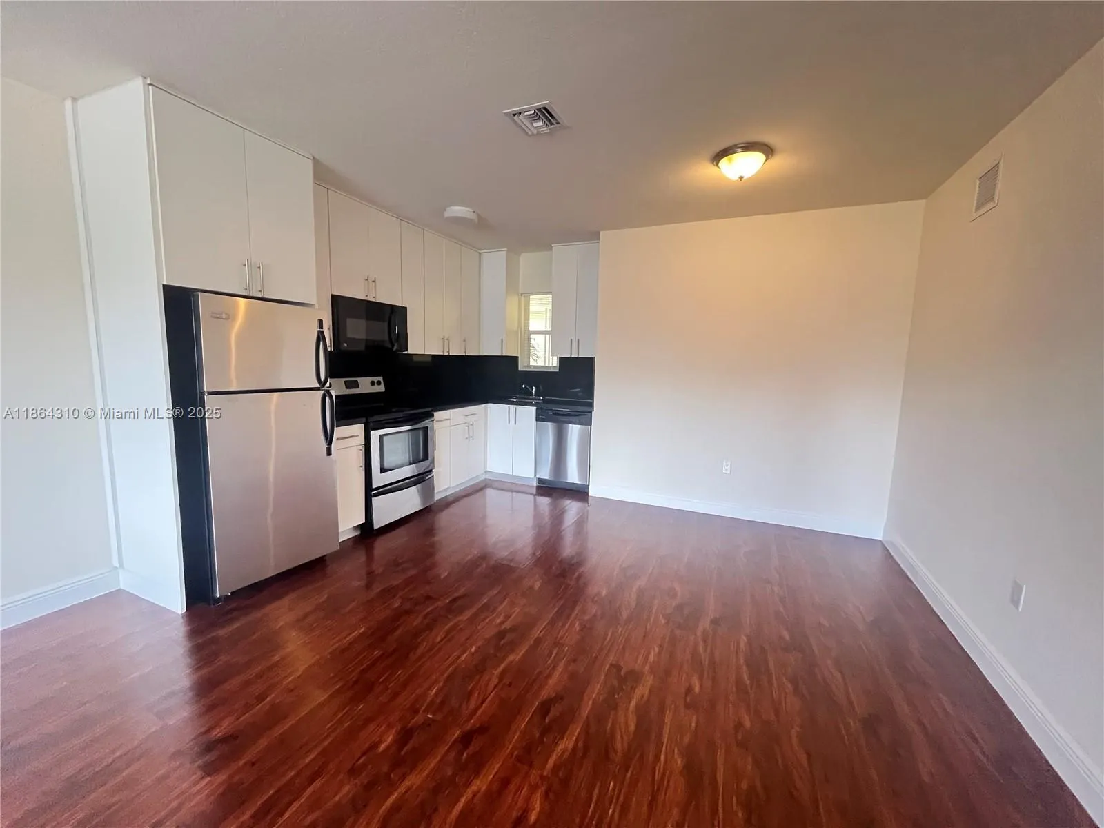 2931 Sheridan Ave, #7