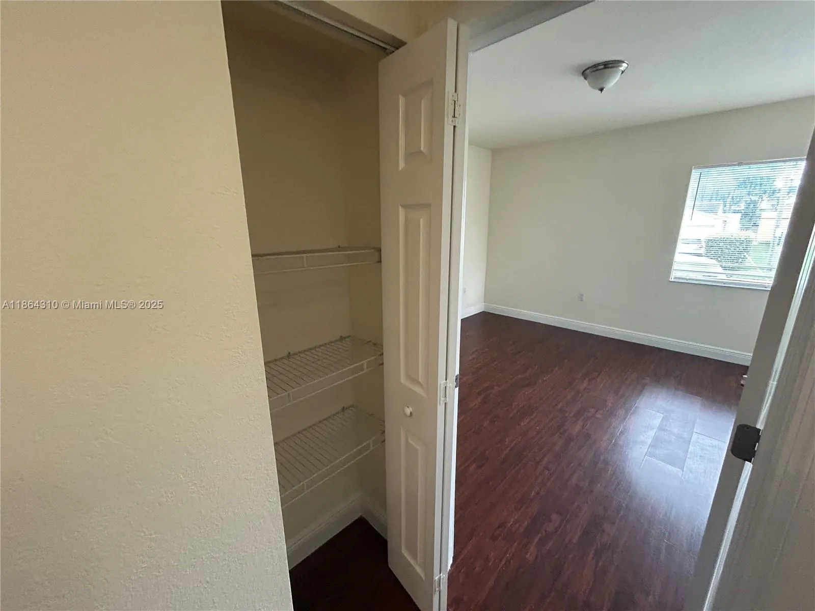 2931 Sheridan Ave, #7