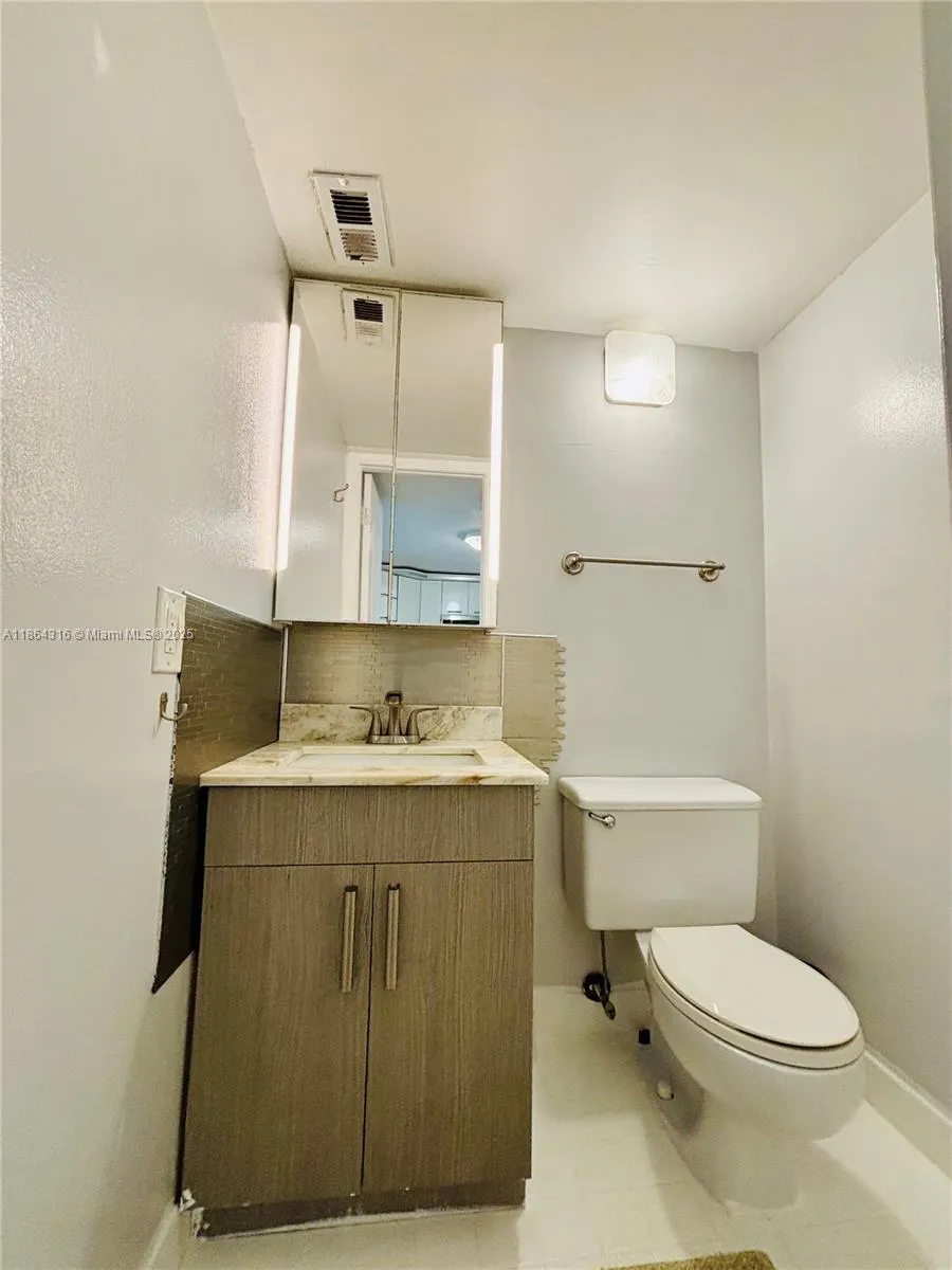 1817 S Ocean Dr, #622