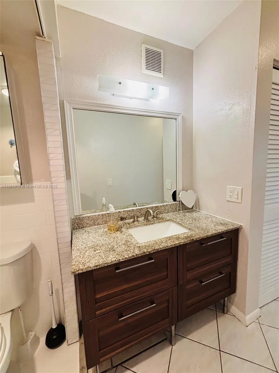1817 S Ocean Dr, #622