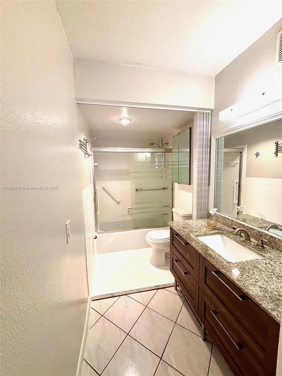 1817 S Ocean Dr, #622