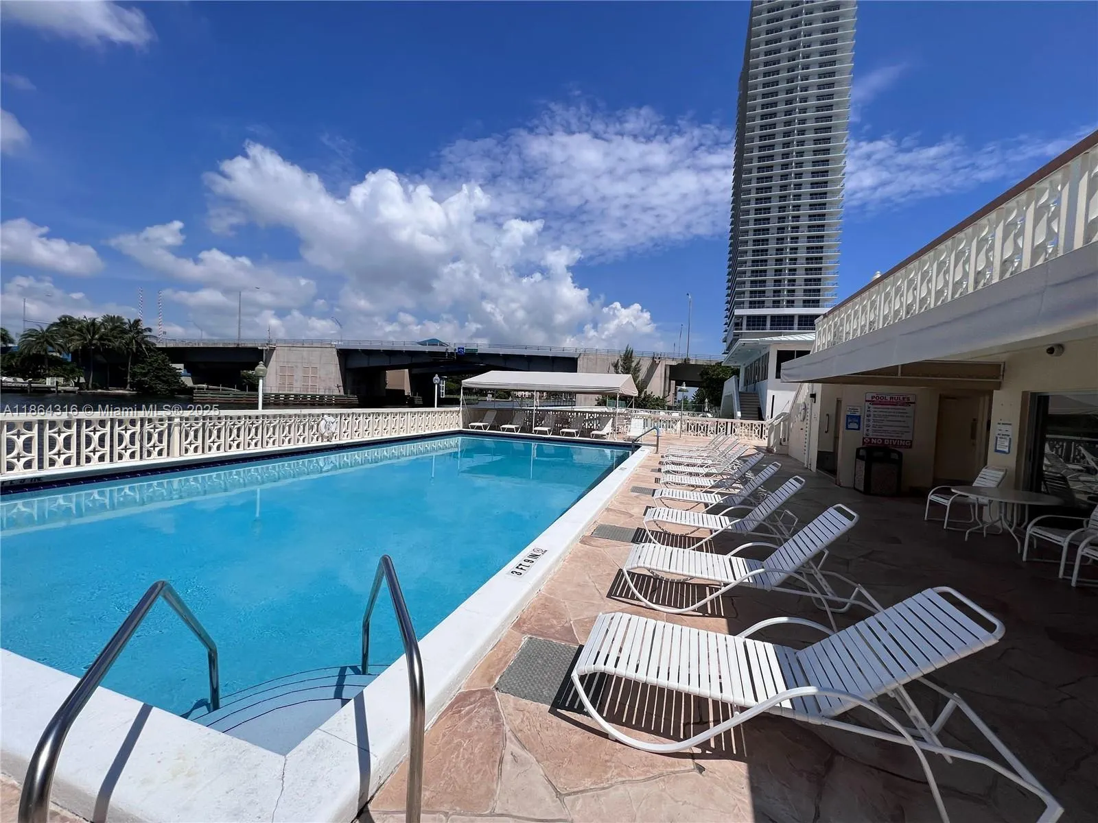 1817 S Ocean Dr, #622