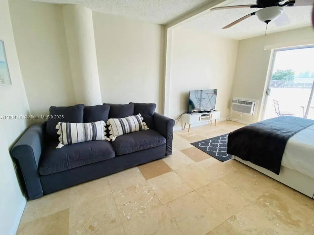 7904 West Dr, #110