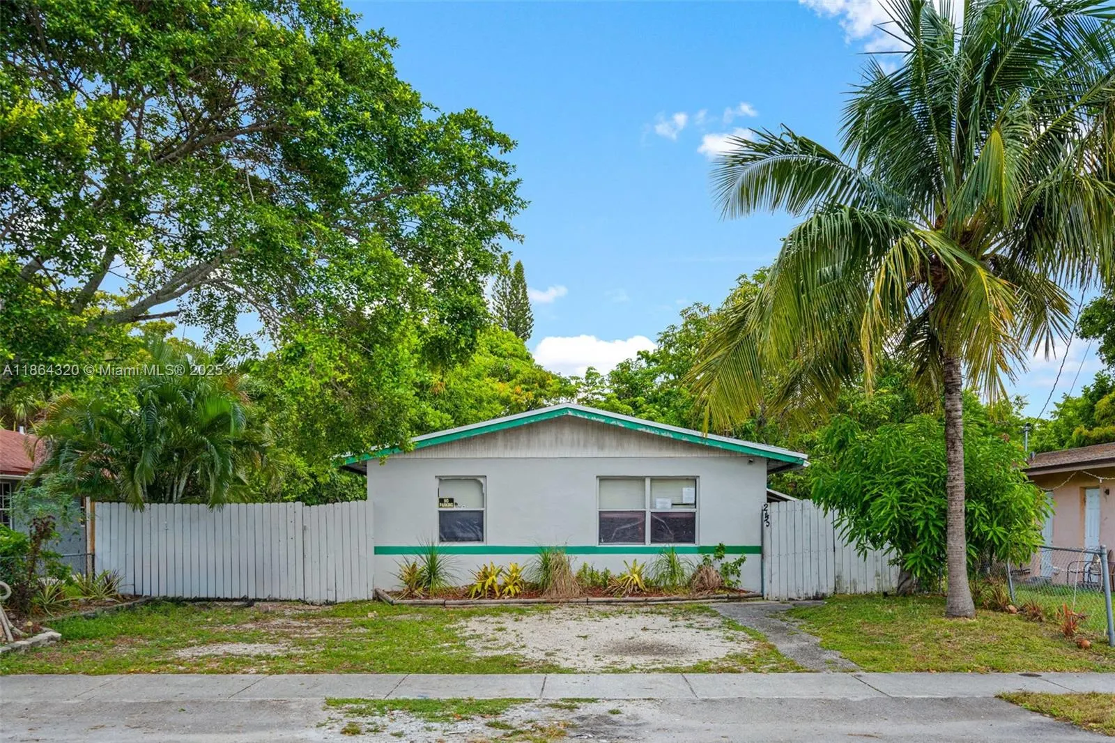 2433 NW 20th St