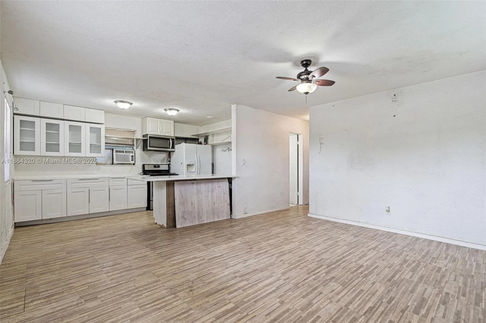 2433 NW 20th St