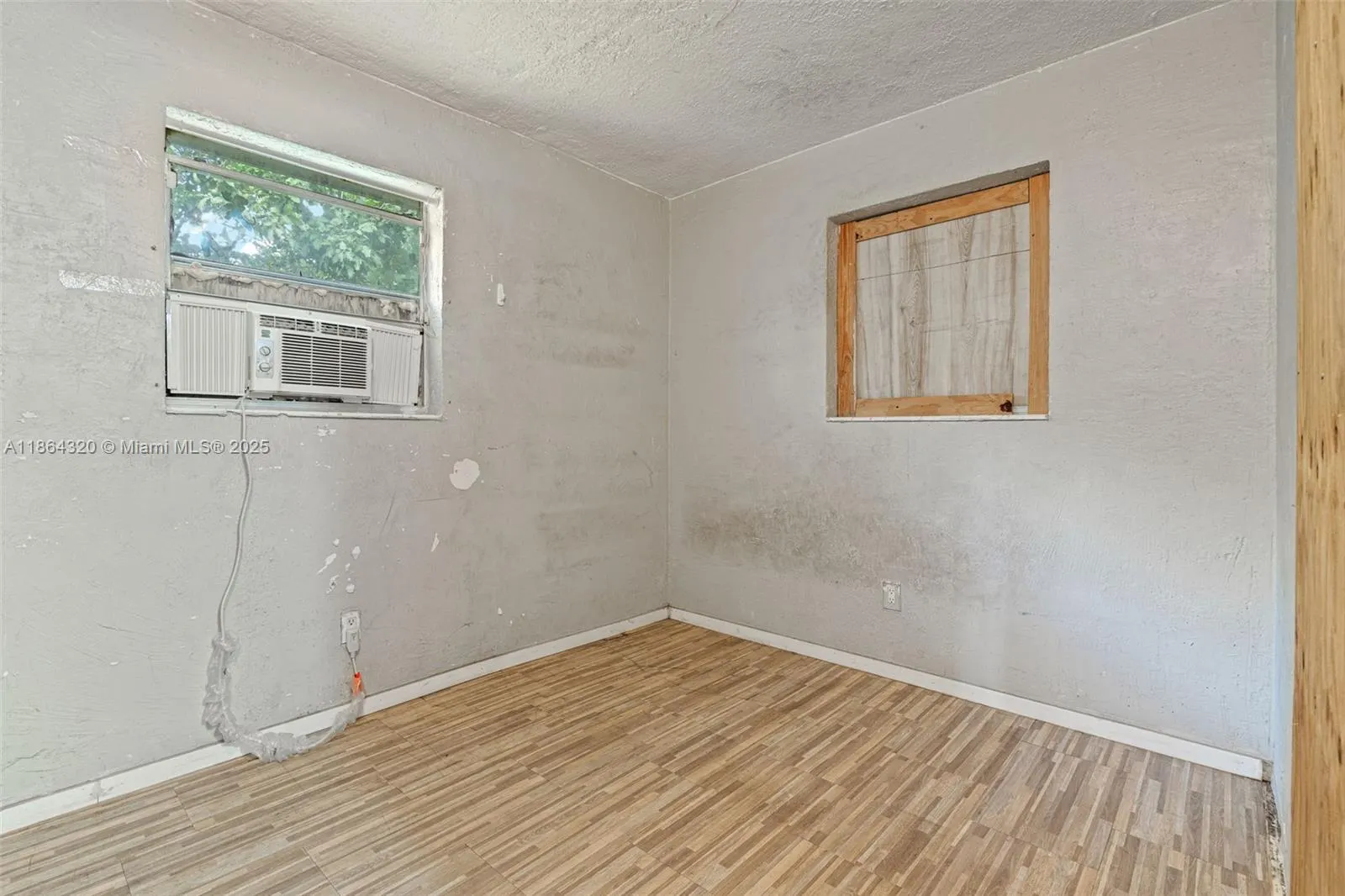 2433 NW 20th St
