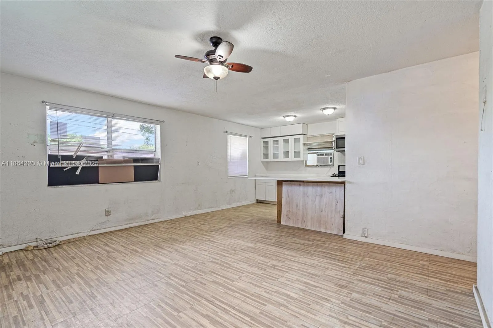 2433 NW 20th St