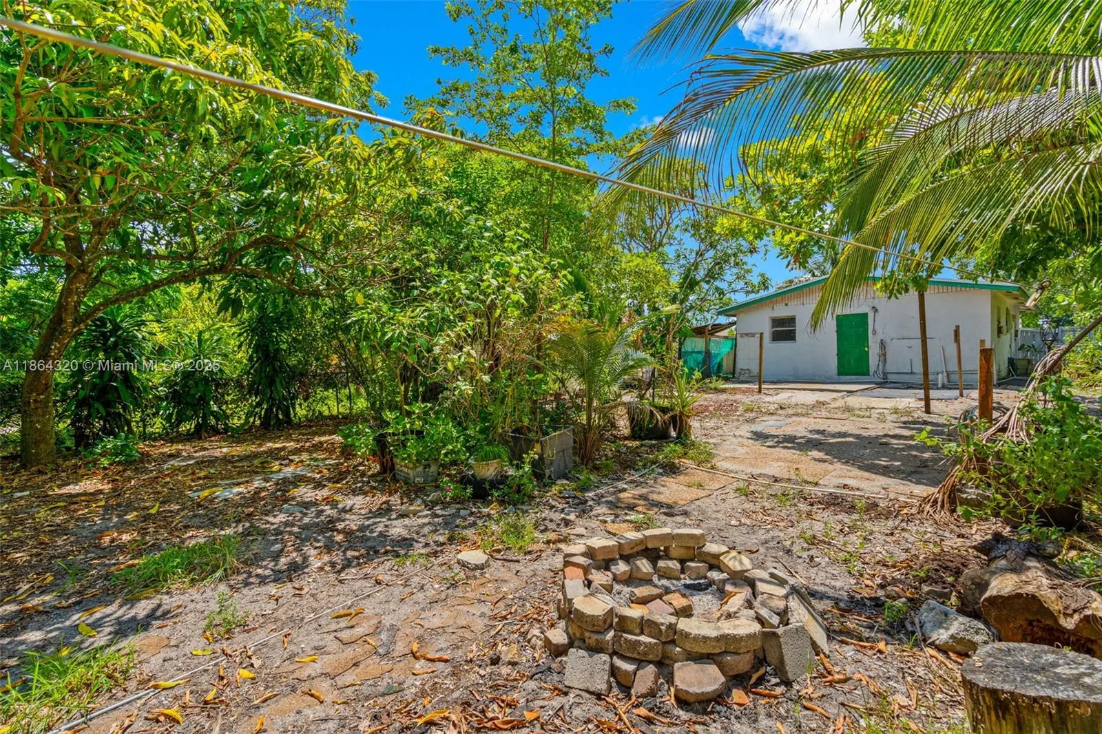 2433 NW 20th St