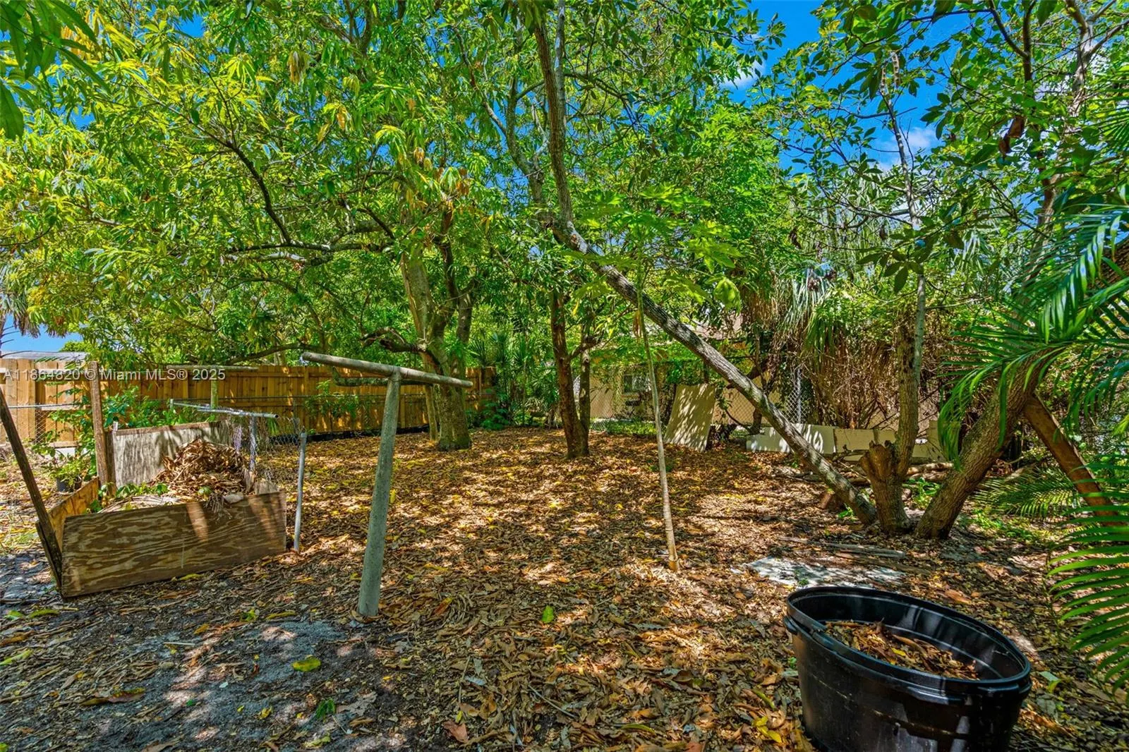 2433 NW 20th St