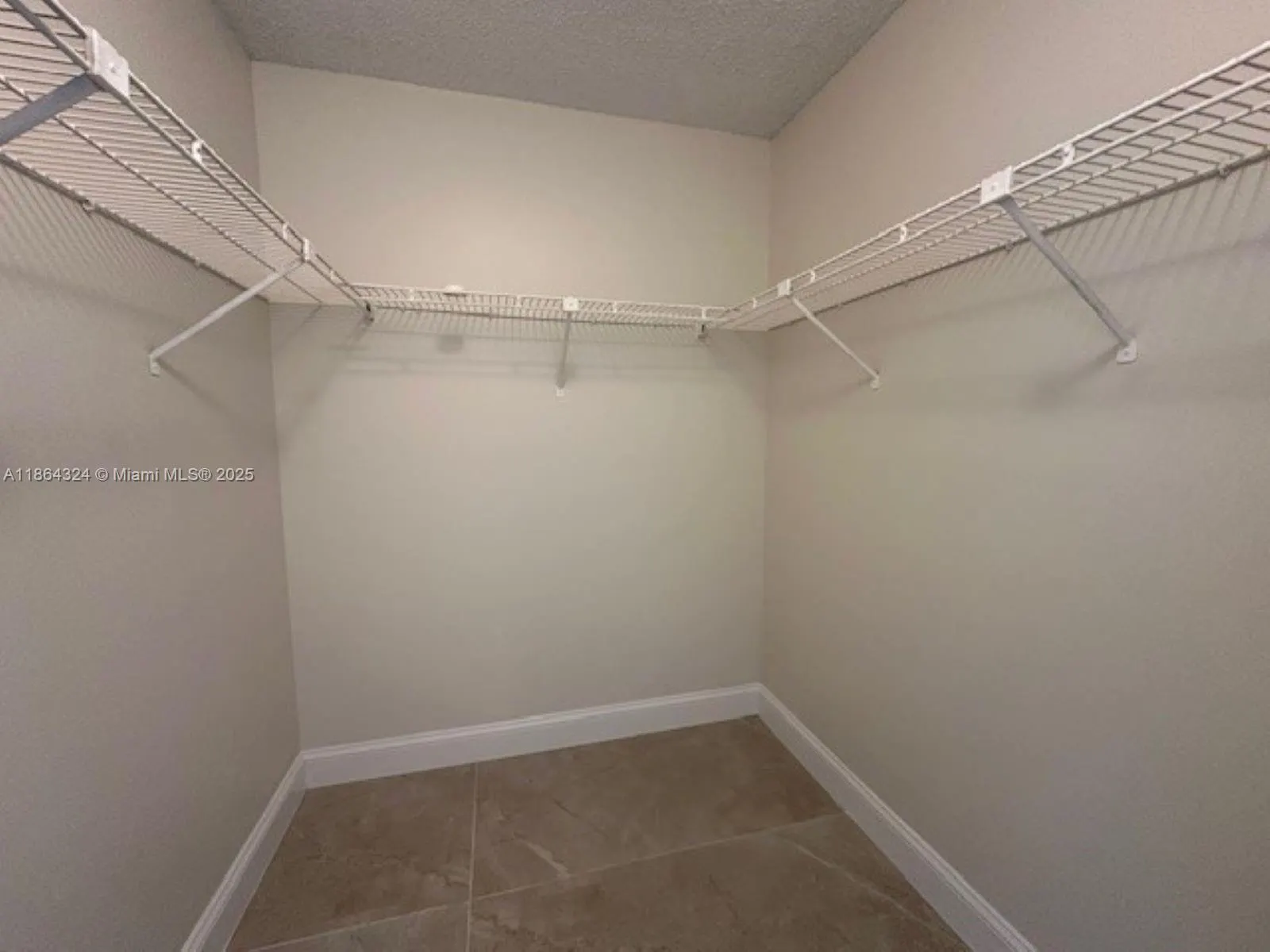 721 N Pine Island Rd, #214