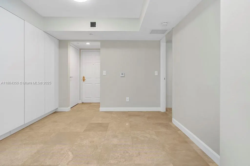 18671 Collins Ave, #1203