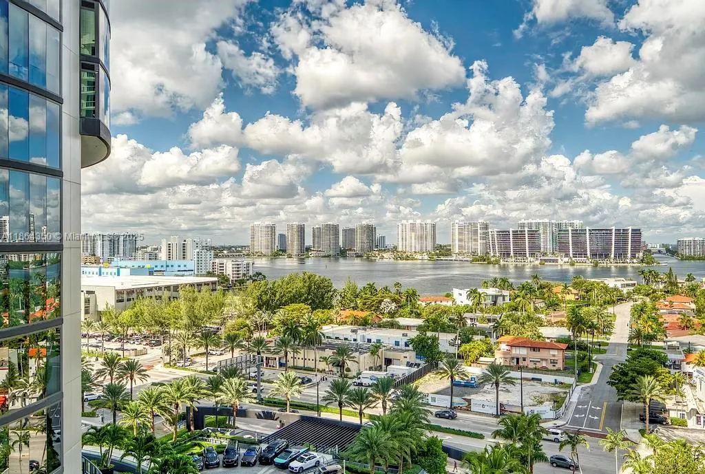 18671 Collins Ave, #1203