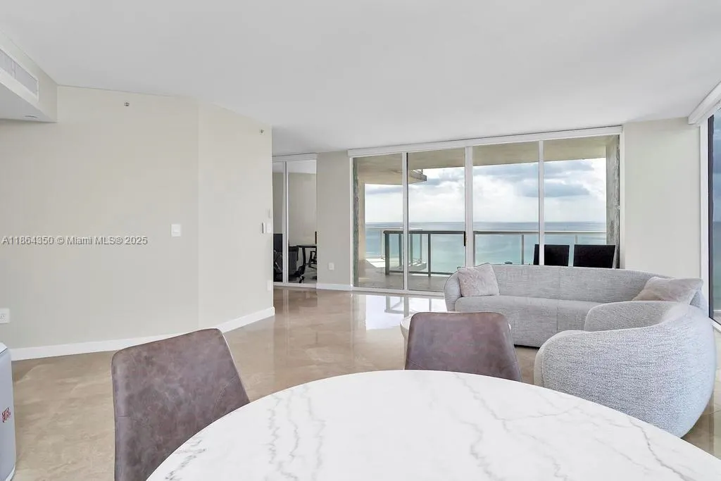 18671 Collins Ave, #1203