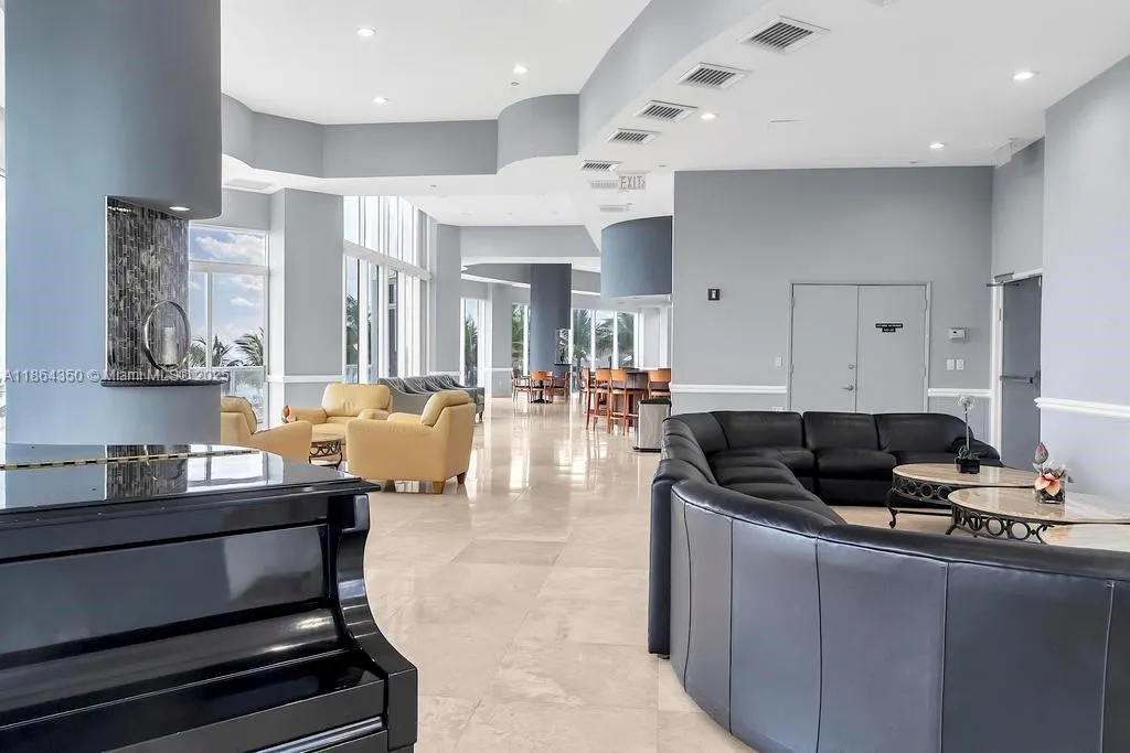 18671 Collins Ave, #1203