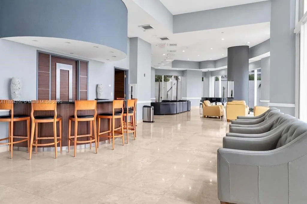 18671 Collins Ave, #1203