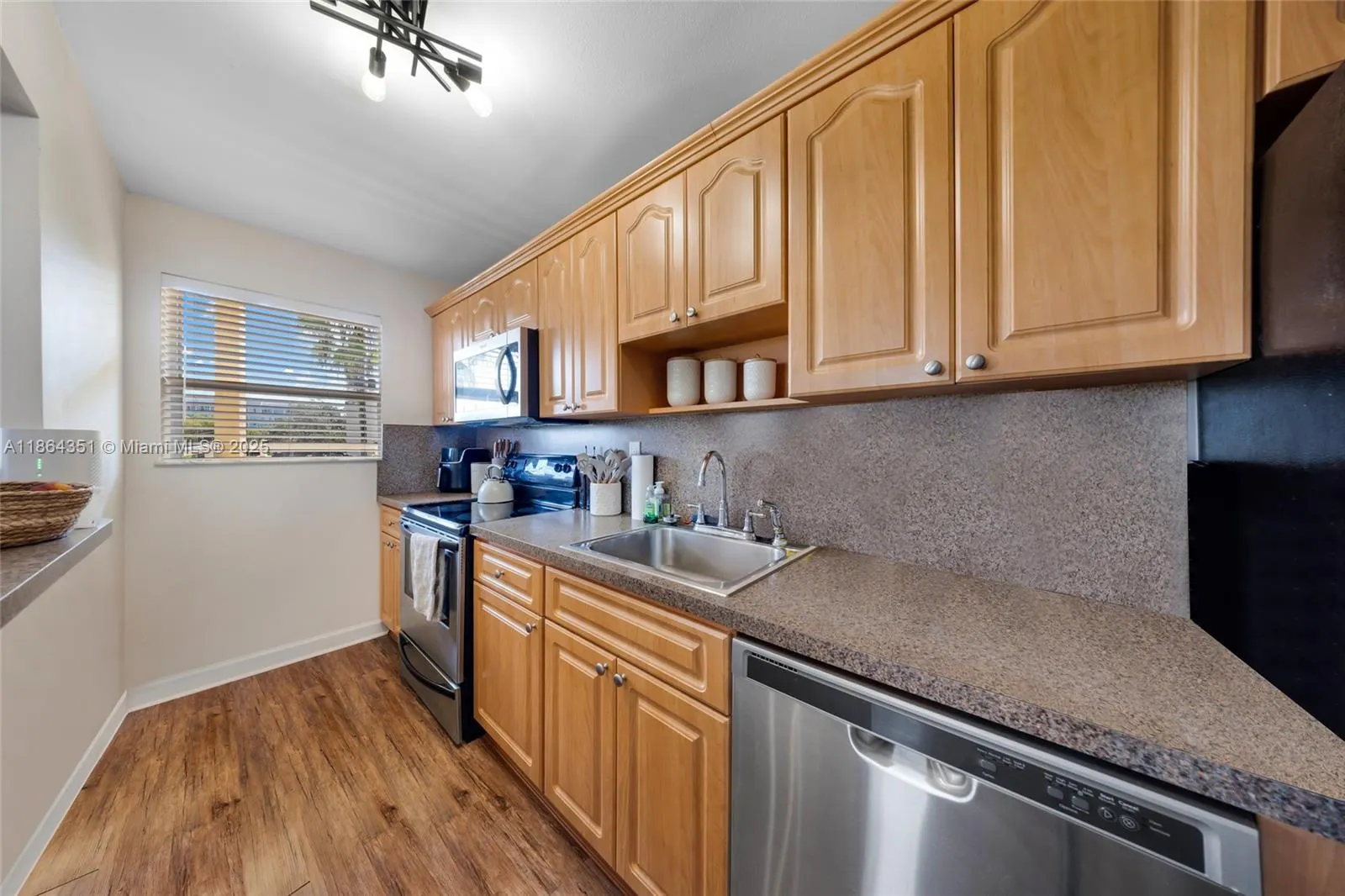 5839 SW 74th Ter, #305